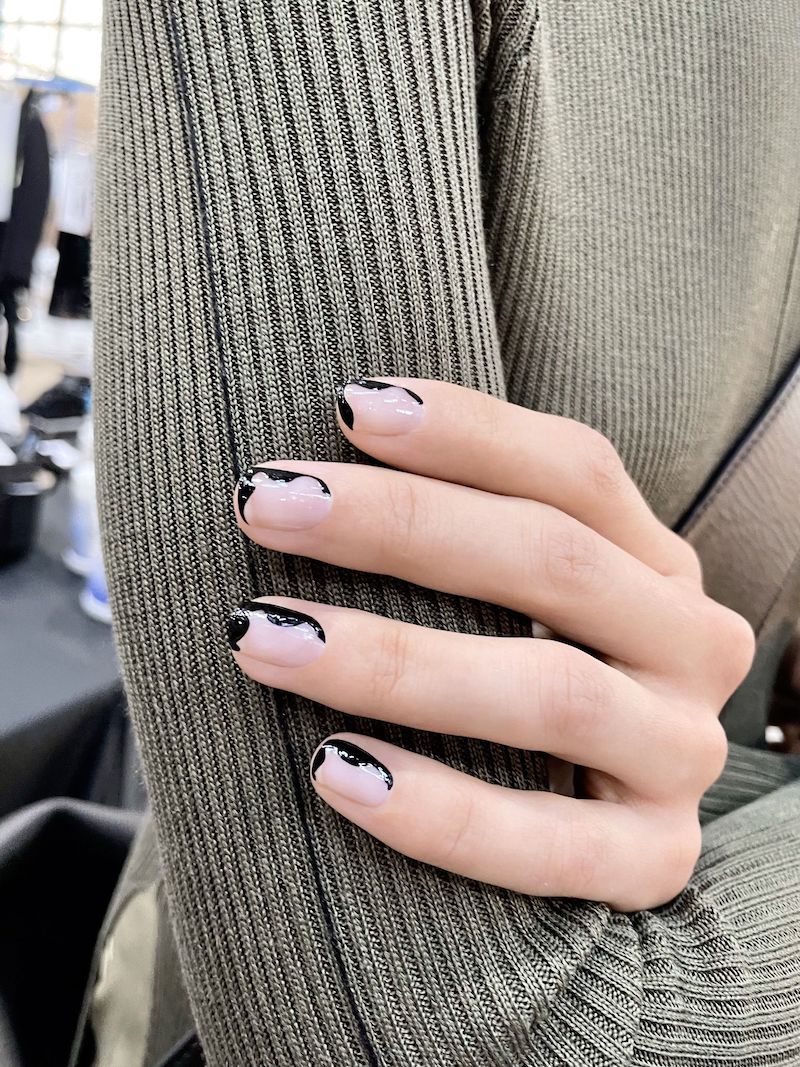 black and white nails